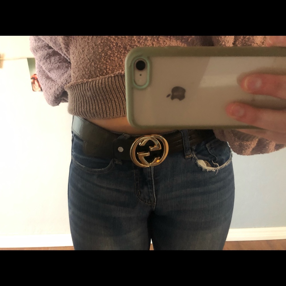 Black Gucci belt!